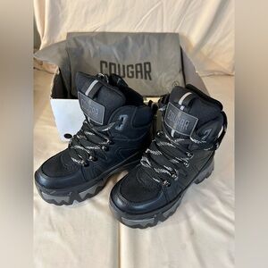 COUGAR Wicked Womens Leather Waterproof Sneakers Black Sz: 6 US. NEW